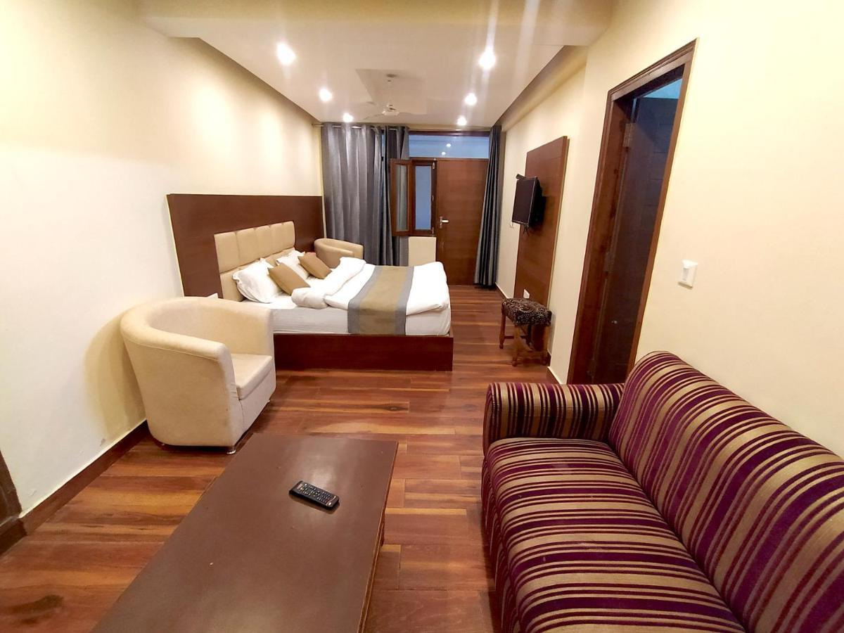 Hotel Samrat, Mussoorie Exterior photo