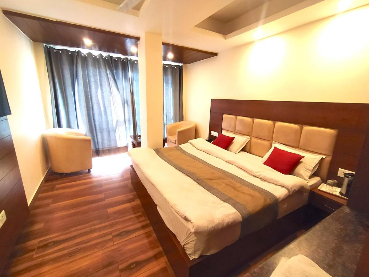 Hotel Samrat, Mussoorie Exterior photo
