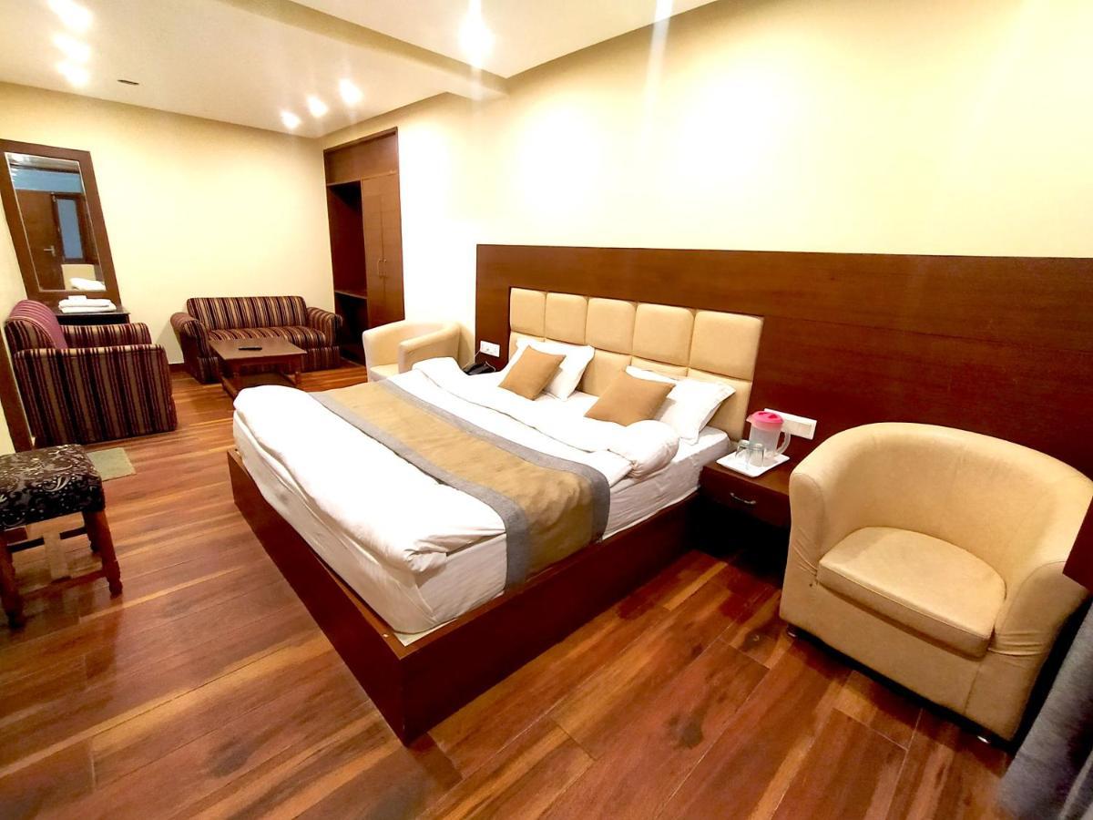 Hotel Samrat, Mussoorie Exterior photo
